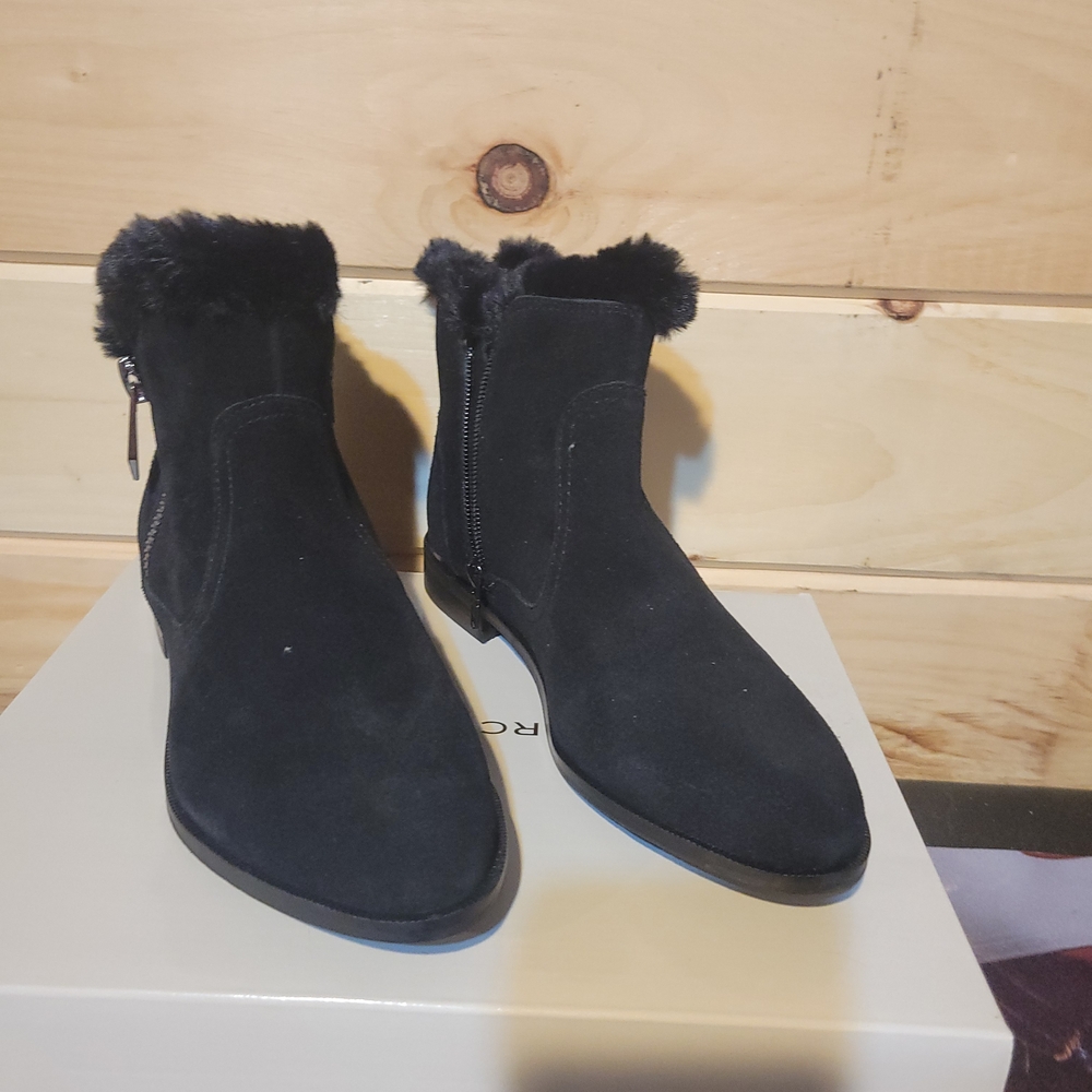 New In Box Marc Fisher Black Multi Suede Ankle Boots With Faux Fur Trim
